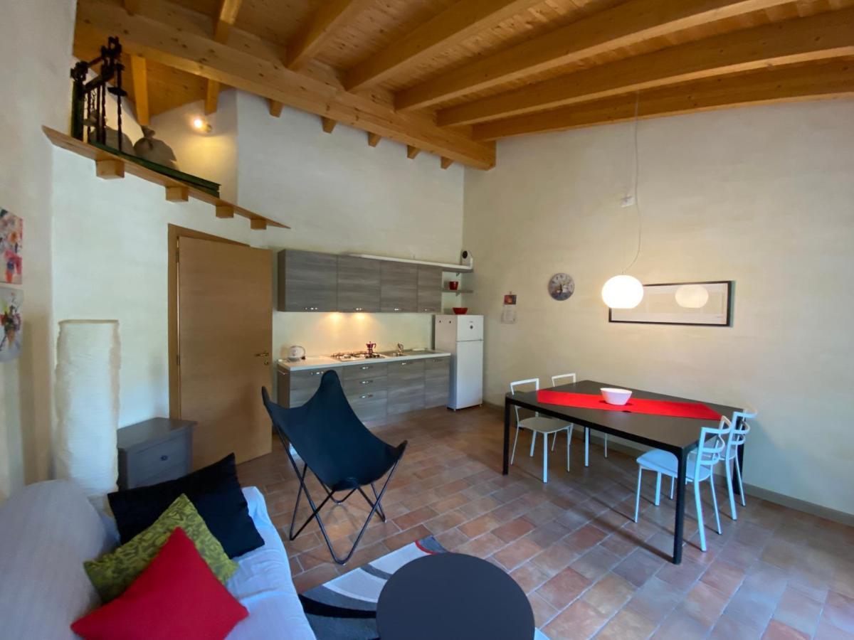 L'Isolo B&B E Case Vacanza Monzambano Kültér fotó