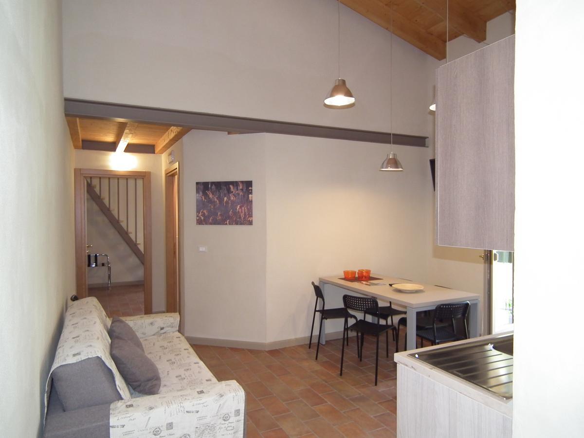 L'Isolo B&B E Case Vacanza Monzambano Kültér fotó