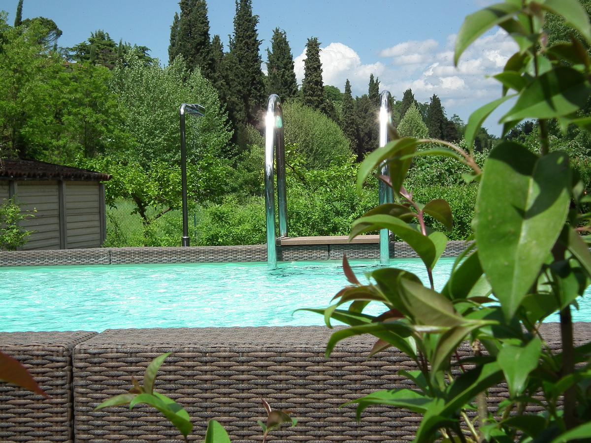 L'Isolo B&B E Case Vacanza Monzambano Kültér fotó