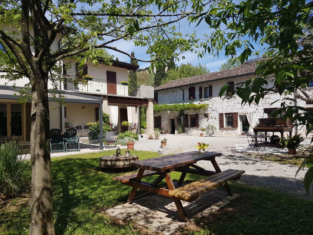L'Isolo B&B E Case Vacanza Monzambano Kültér fotó