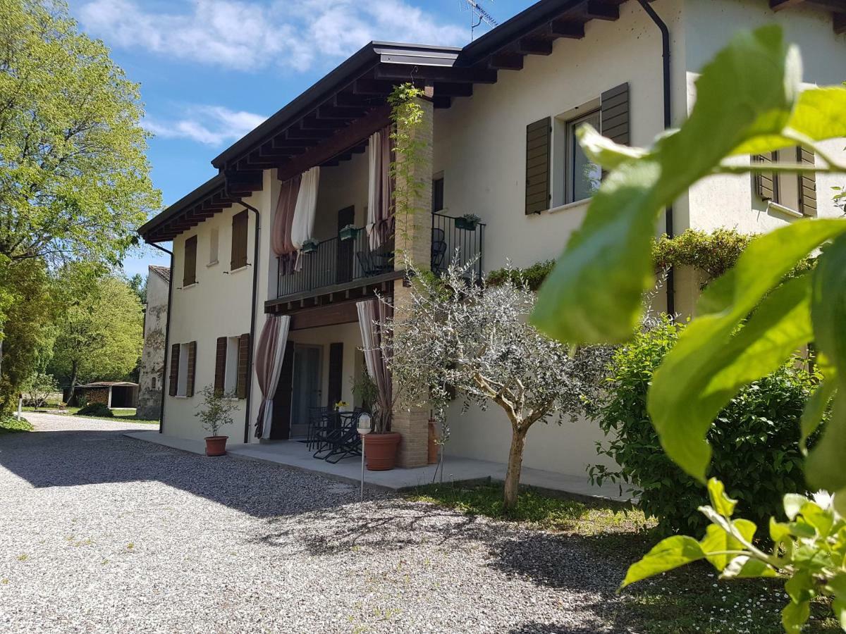 L'Isolo B&B E Case Vacanza Monzambano Kültér fotó