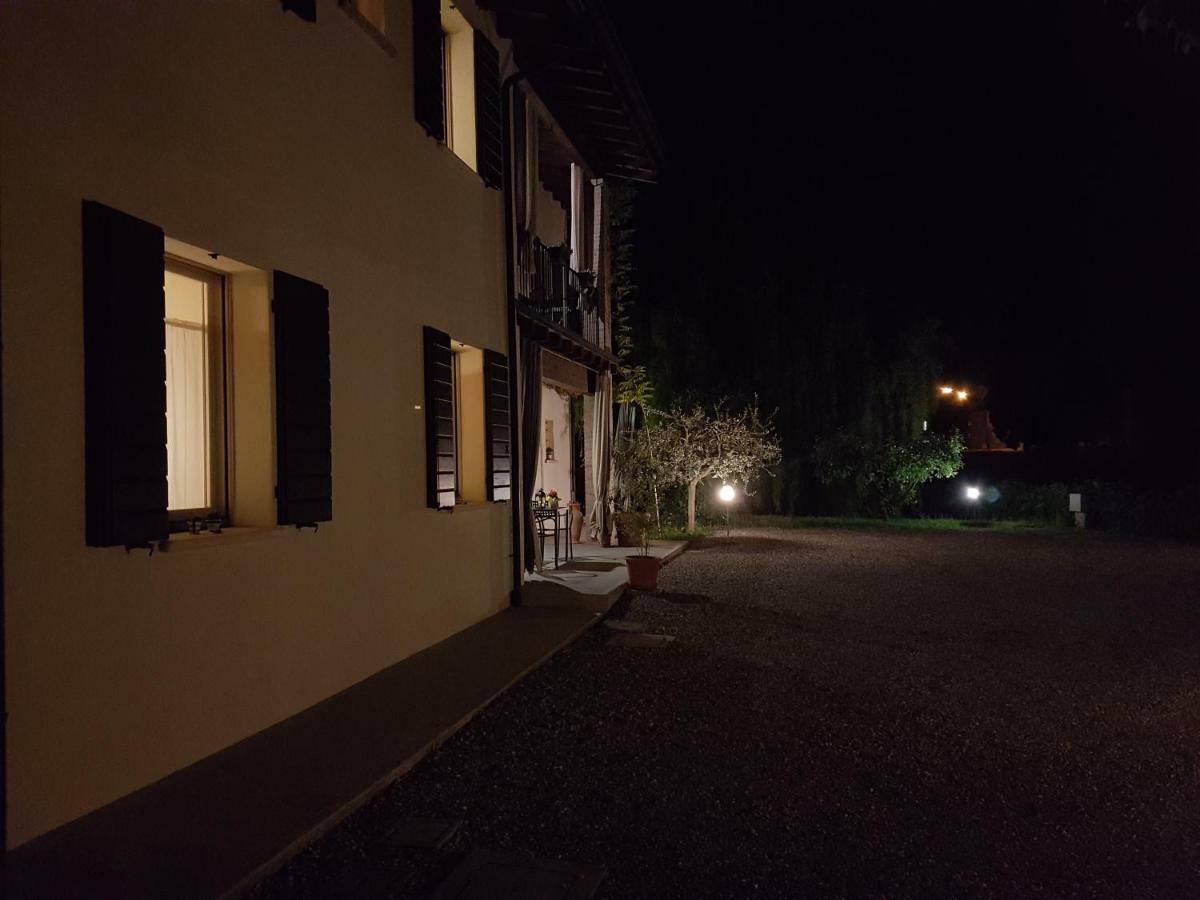L'Isolo B&B E Case Vacanza Monzambano Kültér fotó