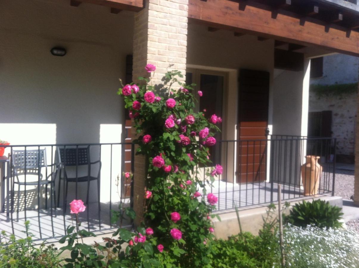 L'Isolo B&B E Case Vacanza Monzambano Kültér fotó