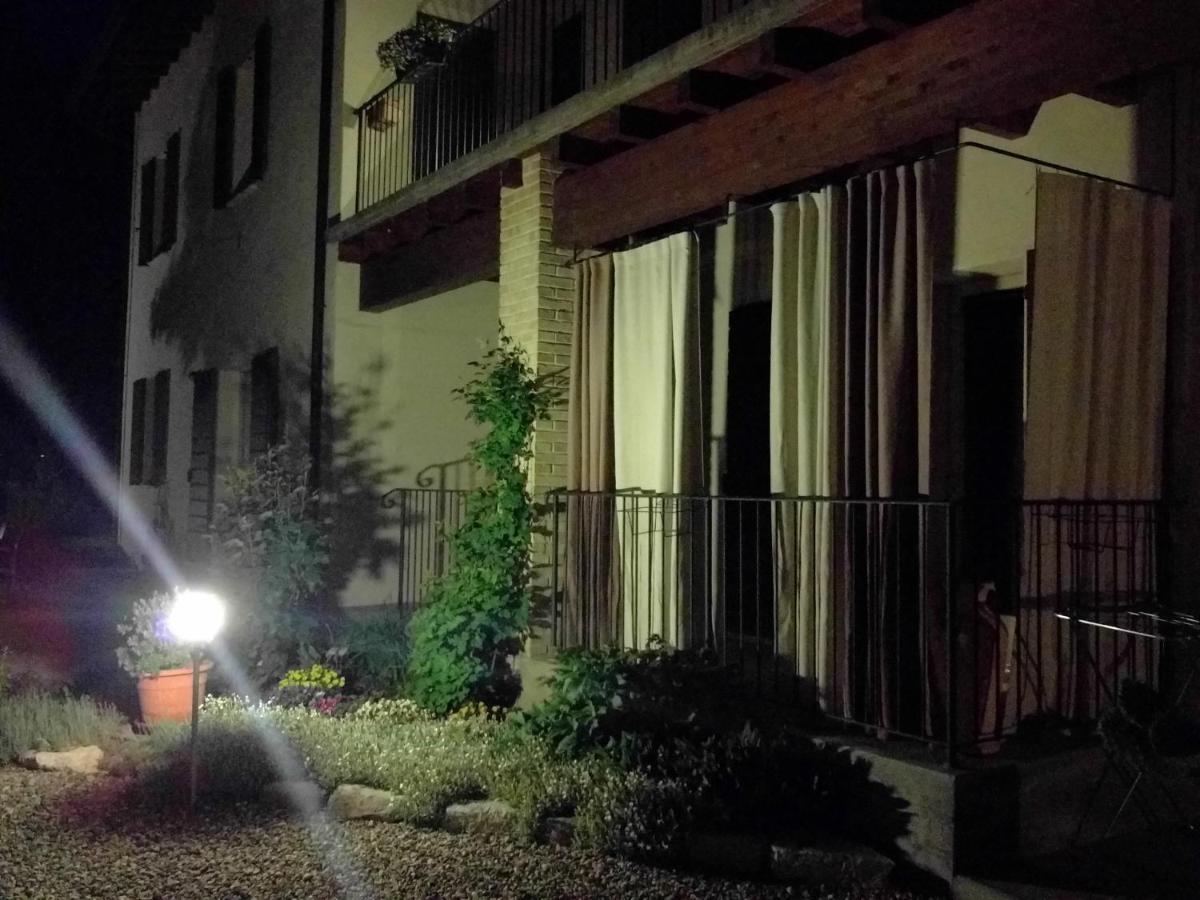 L'Isolo B&B E Case Vacanza Monzambano Kültér fotó